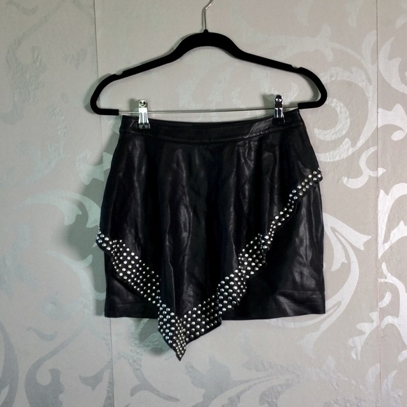 R100 Vital signs vegan leather skirt - Picture 5 of 5